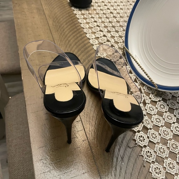 Christian Louboutin Black and Cream Heels with Slingback Design - Picture 2 of 7